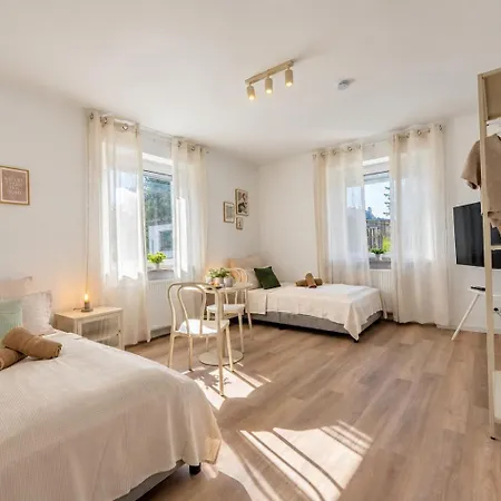 Appartement Olive Mit Garten-lounge